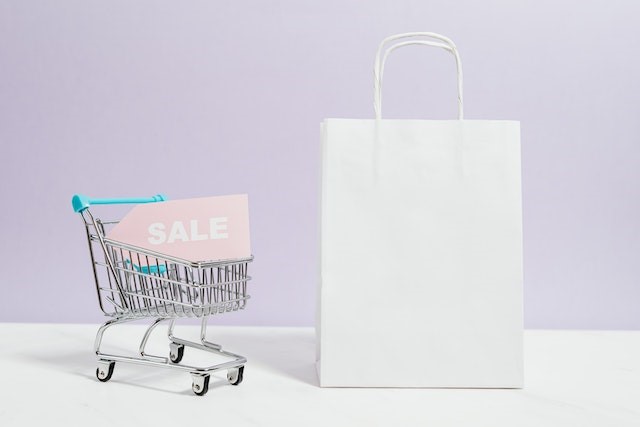 Torba papierowa i wózek