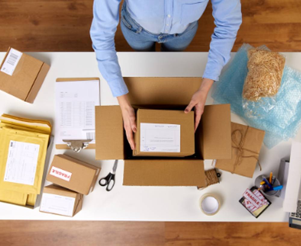 Artykuły do pakowania paczek do wysyłki