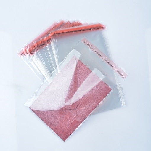 Woreczki foliowe z taśmą klejącą samoprzylepną